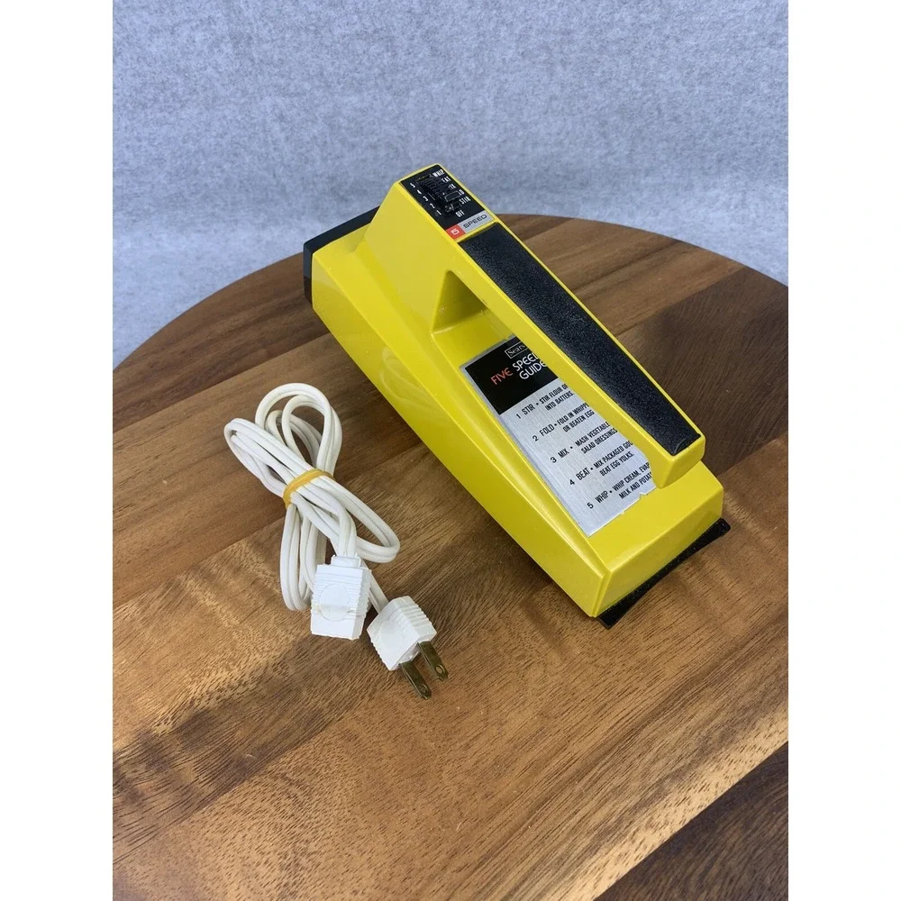 Vintage Sears Super Five Hand‎ Mixer Banana Yellow Works No Beaters #400.828800